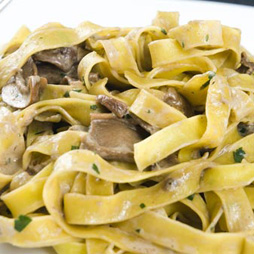 tagliatelle ai funghi (menù 5€)